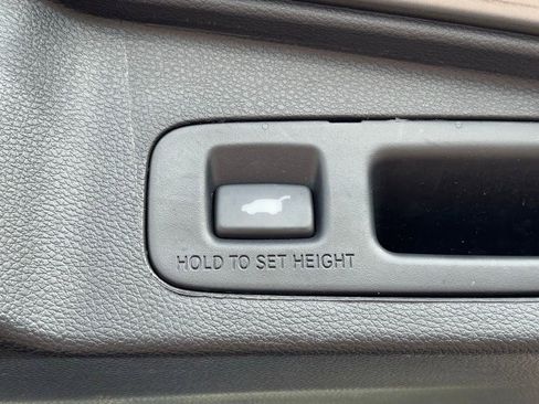 Used 2022 Honda CR-V Touring image 7