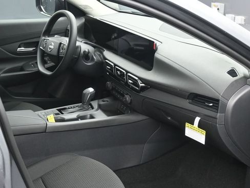 New 2026 Nissan Sentra S w/ S Cold Weather Package FWD image 6