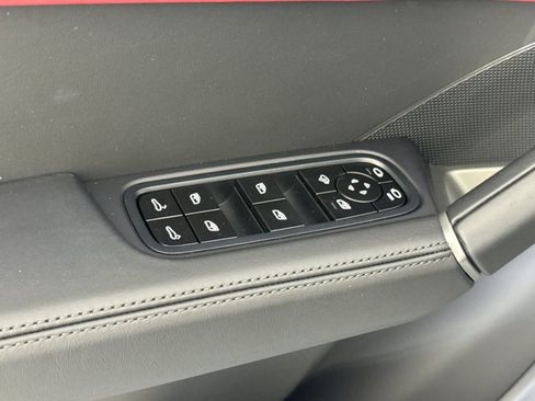 New 2026 Porsche Cayenne S image 13