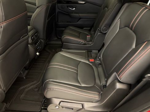 New 2025 Honda Pilot TrailSport image 18