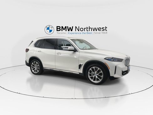 Used 2025 BMW X5 xDrive40i w/ Parking Assistance Package AWD/4WD image 6
