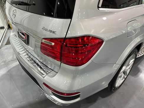 Used 2016 Mercedes-Benz GL 550 4MATIC image 29