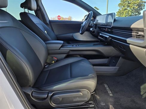 Used 2025 Hyundai Ioniq 6 SEL image 22