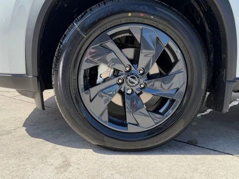 New 2026 Nissan Rogue SV FWD image 11