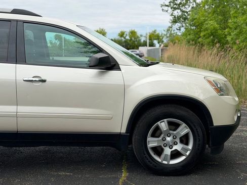 Used 2010 GMC Acadia SLE AWD/4WD image 16