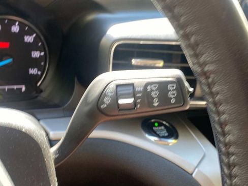 Used 2021 Ford Explorer XLT w/ Equipment Group 202A RWD image 23