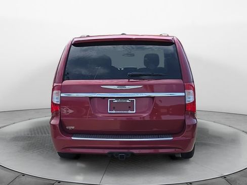 Used 2012 Chrysler Town & Country Touring-L w/ Premium Group FWD image 4