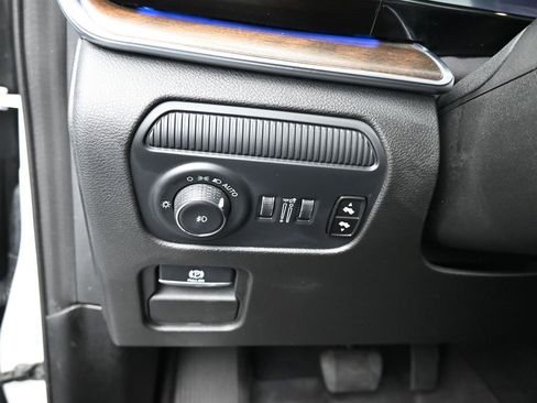 Used 2024 Jeep Grand Wagoneer Series I image 10