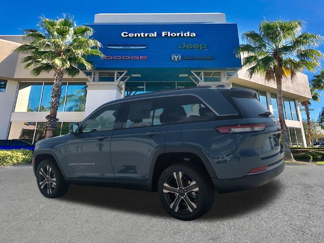 New 2027 Jeep Grand Cherokee Limited RWD image 7