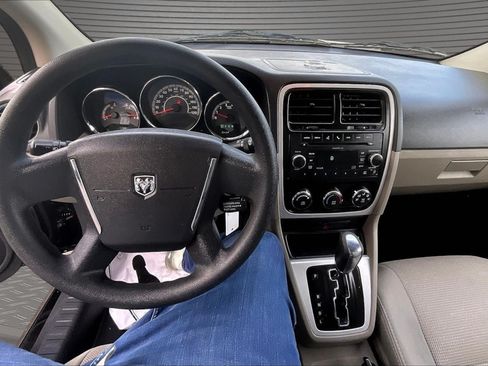 Used 2010 Dodge Caliber Mainstreet FWD image 7
