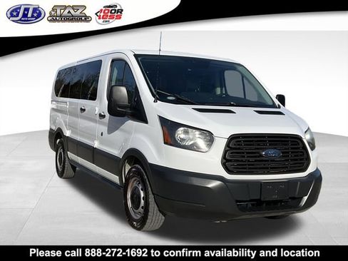 Used 2017 Ford Transit 150 XL image 1