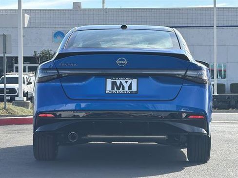 New 2027 Nissan Sentra SR w/ Floor Mat Package FWD image 5