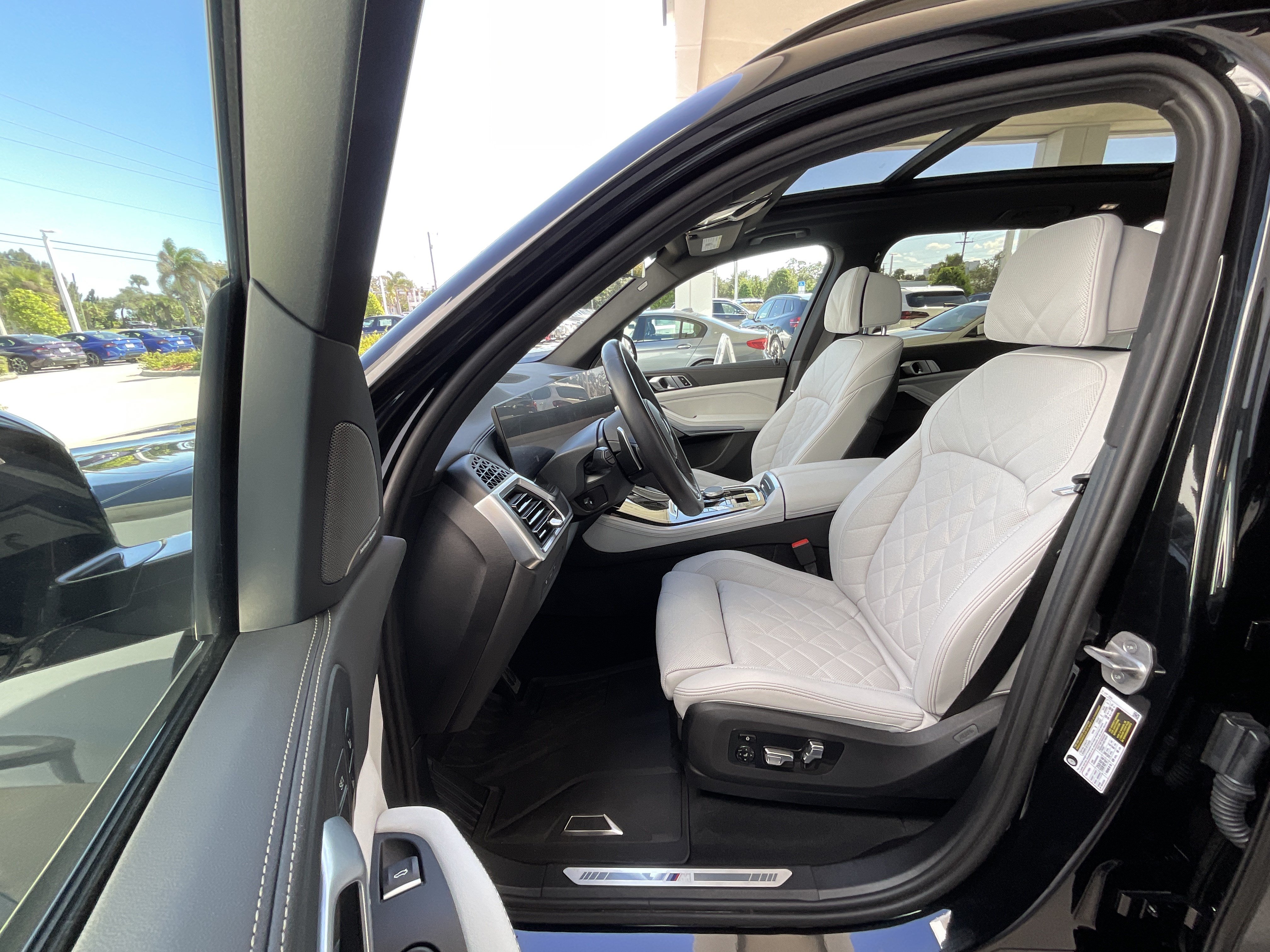 Certified 2025 BMW X5 sDrive40i w/ M Sport Package RWD image 10
