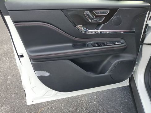 Used 2024 Lincoln Corsair Reserve w/ Rear Removable Package Tray image 19