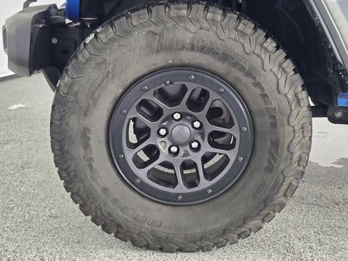 Used 2023 Jeep Wrangler Unlimited Sport image 14