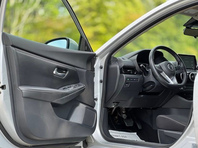 Used 2021 Nissan Sentra SV FWD image 9
