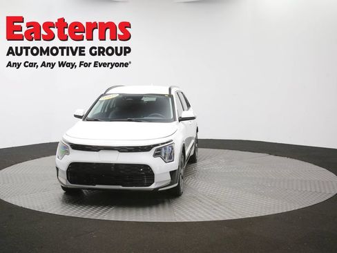 Used 2023 Kia Niro Wind w/ Wind Preserve Package FWD image 53