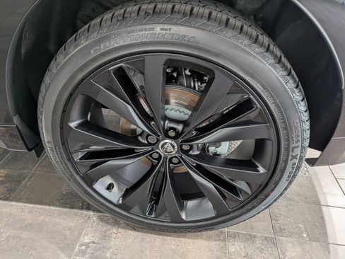 Used 2025 Jaguar F-PACE R-Dynamic S image 15