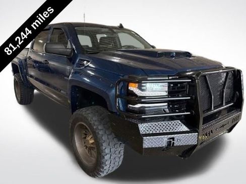 Used 2017 Chevrolet Silverado 1500 LTZ Z71 w/ LTZ Plus Package AWD/4WD image 2