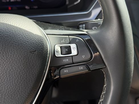 Used 2021 Volkswagen Tiguan SEL image 18