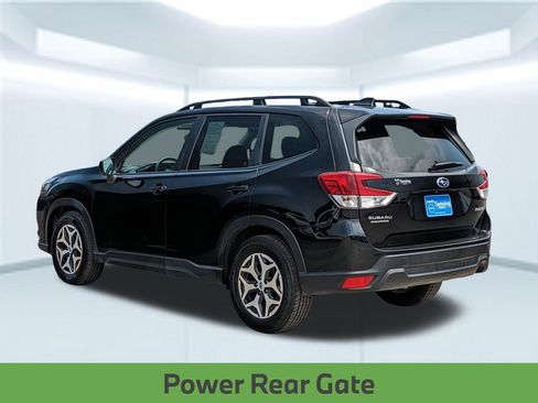 Used 2024 Subaru Forester Premium image 4