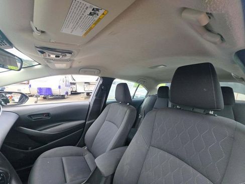 Used 2025 Toyota Corolla LE FWD image 7