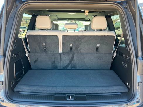 New 2026 Jeep Grand Wagoneer 4WD image 19