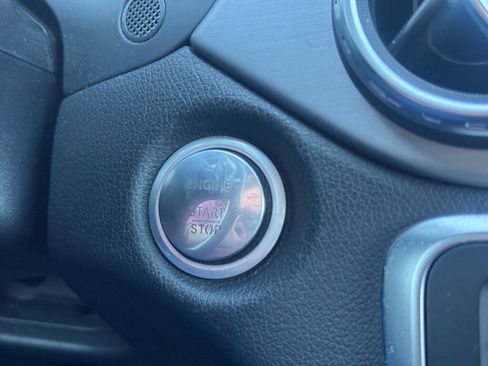 Used 2017 Mercedes-Benz GLA 250 4MATIC image 15