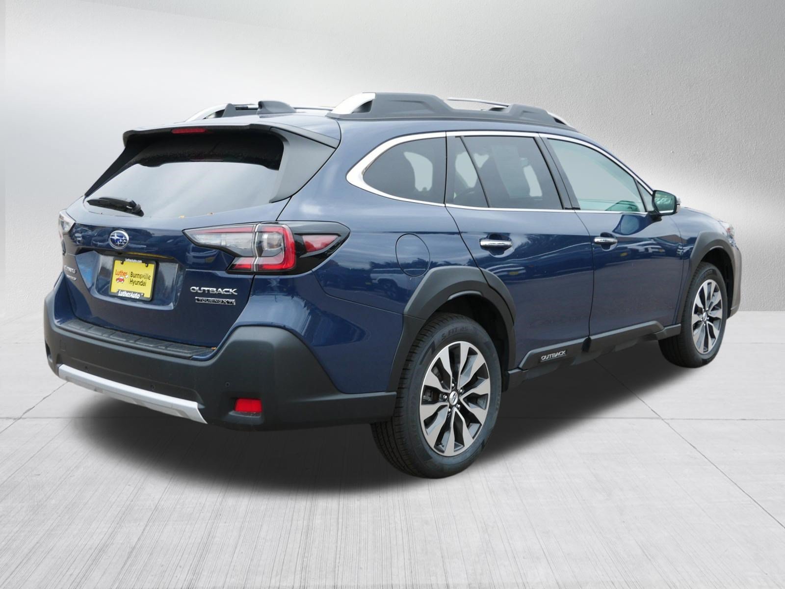 Used 2024 Subaru Outback Touring XT w/ Tech Package 3 AWD/4WD image 7
