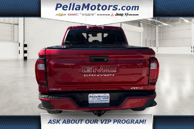 Used 2024 GMC Canyon AT4 w/ AT4 Premium Package AWD/4WD image 4