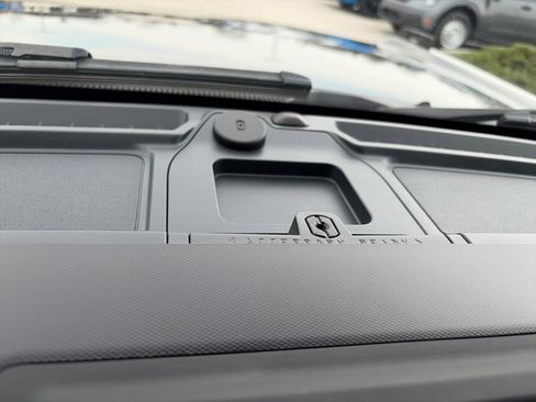 Used 2025 Ford Bronco Big Bend image 19