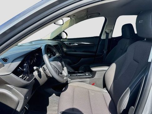 Used 2023 Buick Envision Preferred w/ Sport Touring Package AWD/4WD image 10