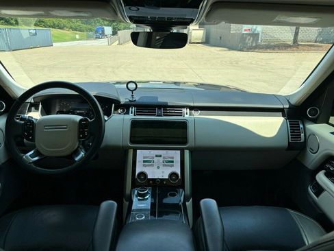 Used 2019 Land Rover Range Rover Long Wheelbase Supercharged image 21