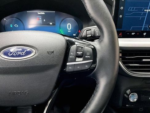 Used 2025 Ford Escape SE w/ PHEV Premium Package image 11