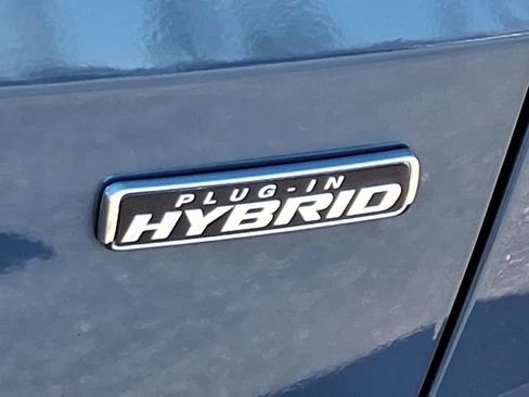 Certified 2025 Ford Escape SE FWD image 30