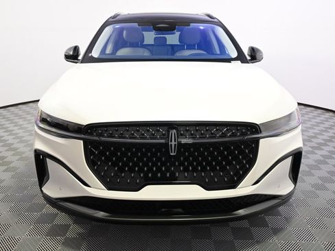 New 2026 Lincoln Nautilus Reserve w/ Jet Appearance Package image 10