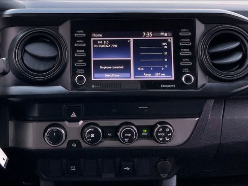 Used 2020 Toyota Tacoma SR AWD/4WD image 7