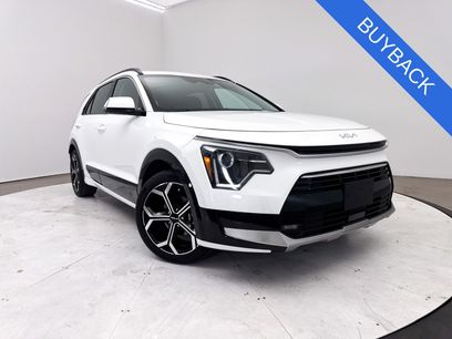 Used 2023 Kia Niro EX Touring