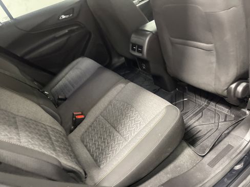 Used 2022 Chevrolet Equinox LT image 22