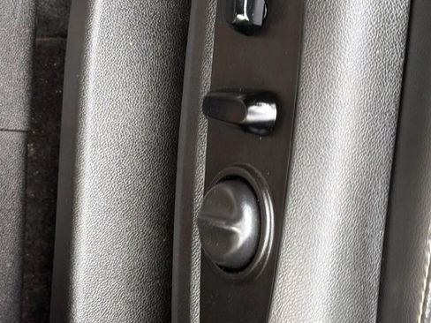 Used 2018 Chevrolet Equinox Premier AWD/4WD image 13
