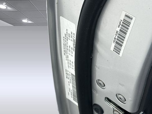 Used 2009 Dodge Challenger R/T image 17