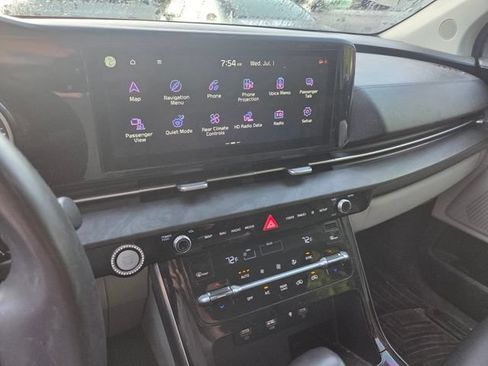 Used 2022 Kia Carnival EX FWD image 13