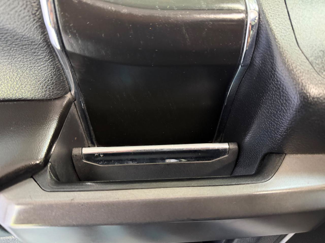 Used 2018 Ford F150 Platinum w/ Technology Package AWD/4WD image 11