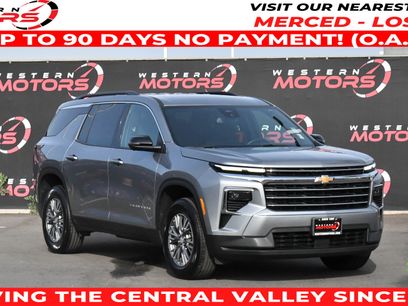 Used 2024 Chevrolet Traverse LT