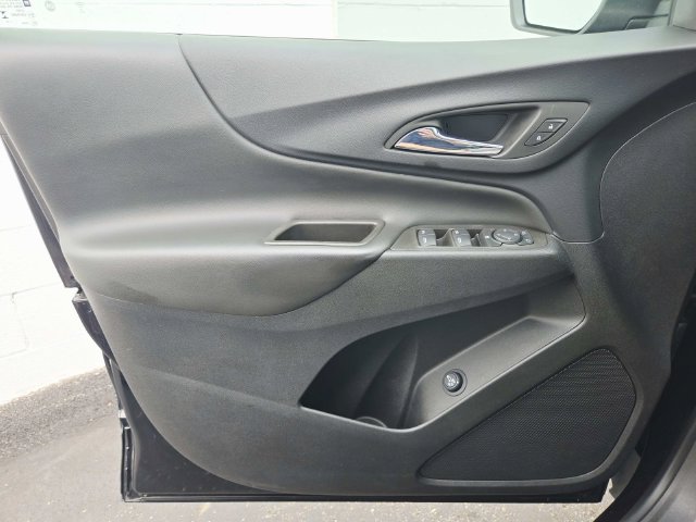 Used 2023 Chevrolet Equinox LT FWD image 30
