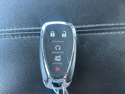Used 2025 Chevrolet Malibu LT FWD image 36