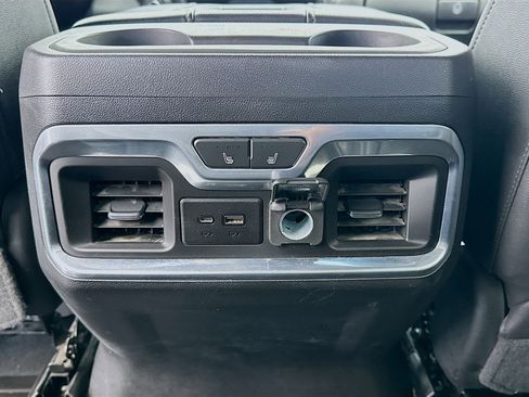 Used 2021 GMC Sierra 2500 AT4 w/ AT4 Premium Plus Package image 17