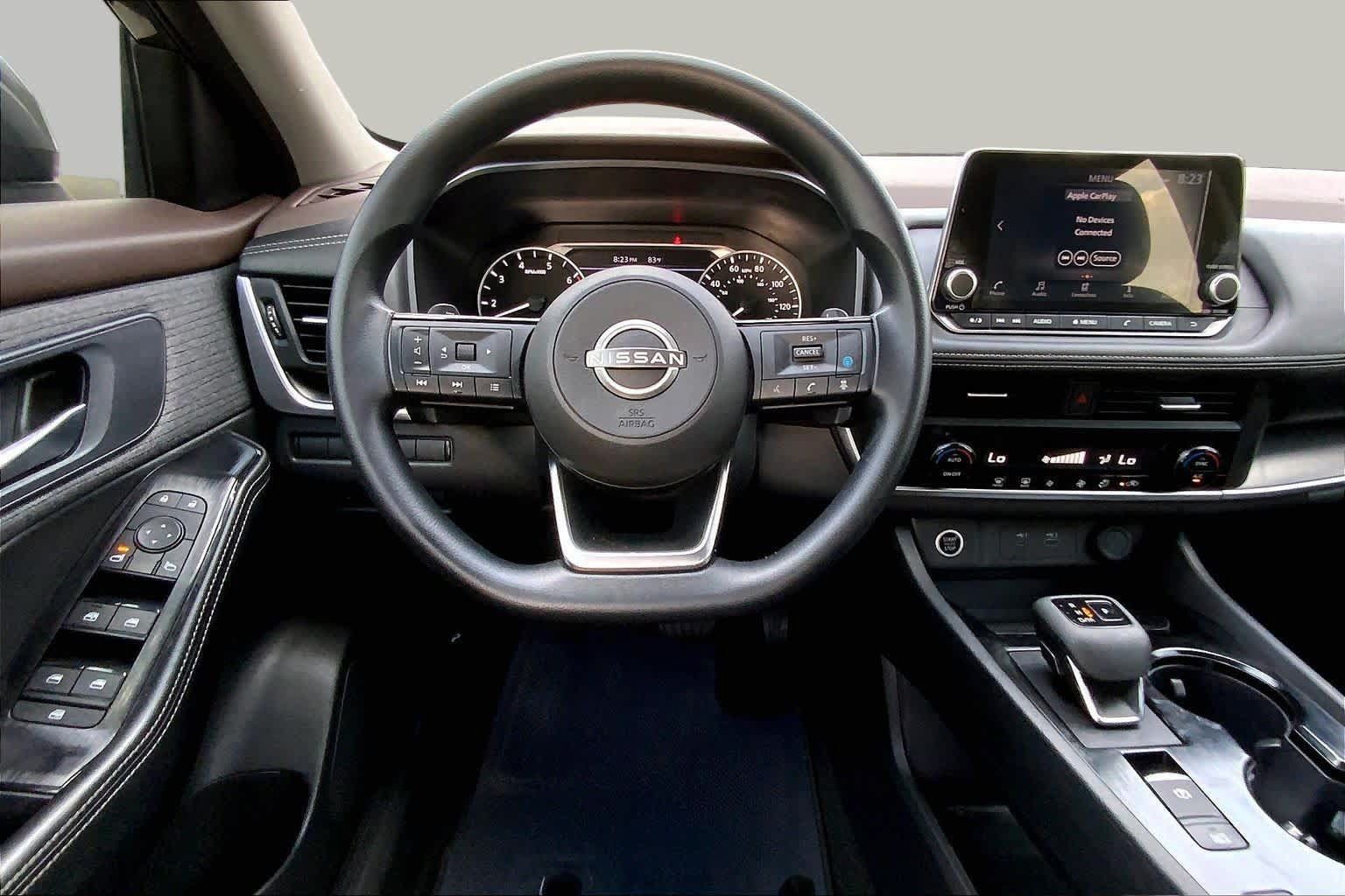 Used 2023 Nissan Rogue SV FWD image 6