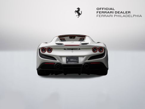 Certified 2022 Ferrari F8 Tributo image 7