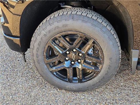 New 2026 Chevrolet Silverado 1500 High Country w/ Midnight Edition AWD/4WD image 7